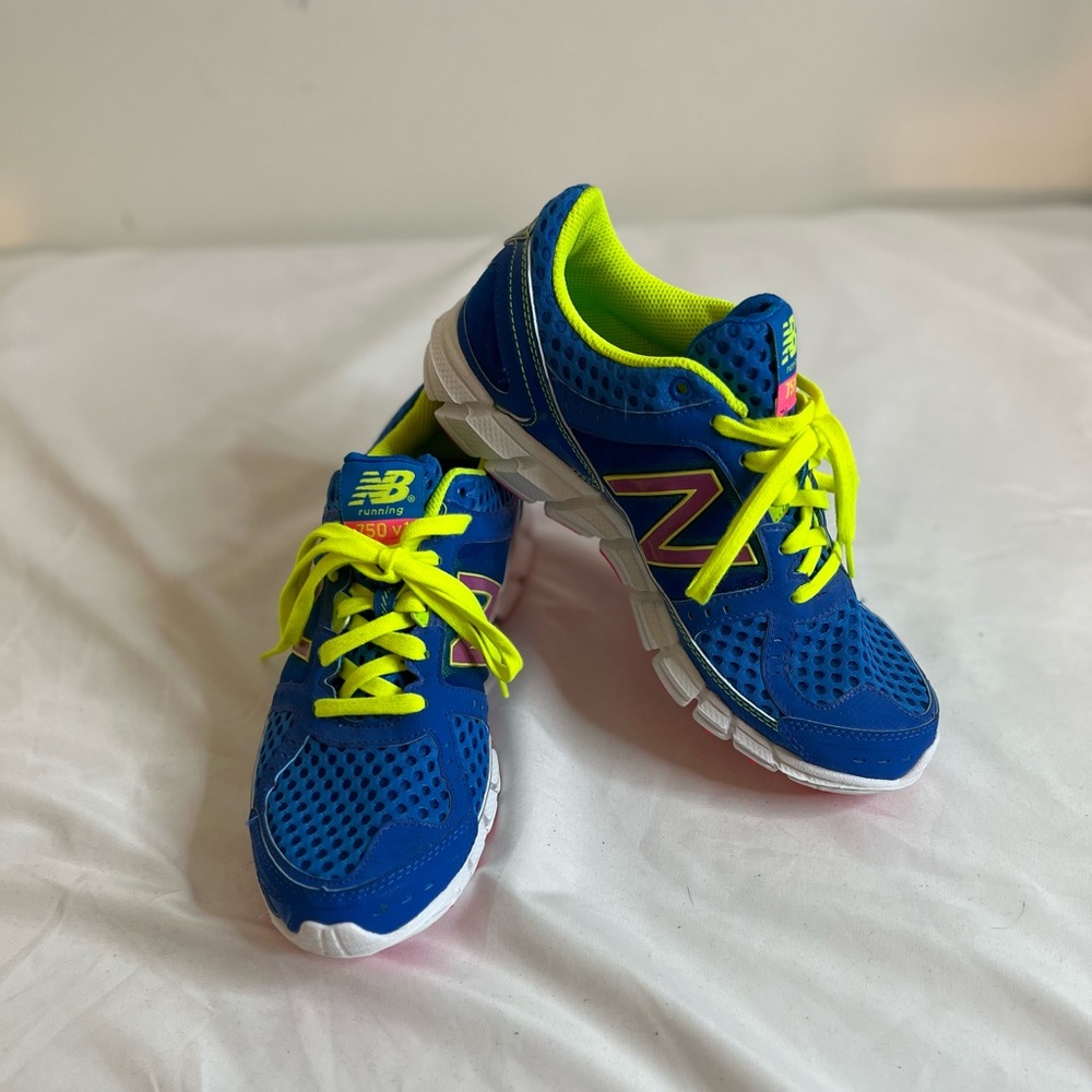 New Balance Size 7 Womens 750 V1 Running Shoes Sneakers
